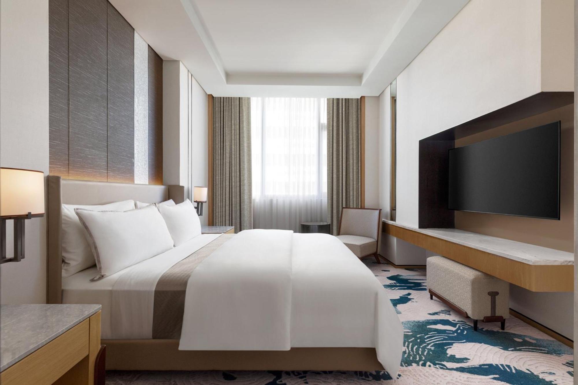 The Westin Manila Hotel Pasig City Exterior photo